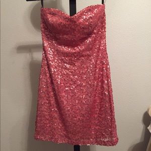 Strapless sequins mini